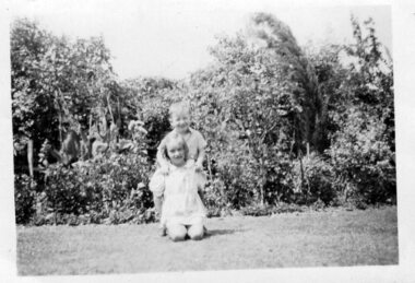 Photograph - Digital Image, Lesley Hills and Geoffrey Butterworth in garden, 1942c