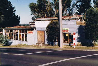 Photograph - Digital image, Frank Solomon, Briar Hill Timber Hardware Exterior, 2000_