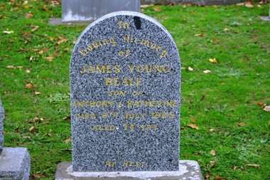 Photograph - Digital image, Marilyn Smith, Grave of James Young Beale, St Helena Cemetery, 06/07/1905