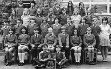 School Photograph - Digital Image, Watsonia High School WaHIGH 1971 Form 2 Group 1, 1971_