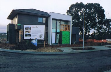 Photograph - Digital image, Frank Solomon, First dwelling in the One Evelyn Way development, 2010c