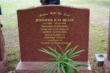 Photograph - Digital image, Marilyn Smith, Grave of Jennifer Kay Beasy, St Helena Cemetery, 25/12/1999