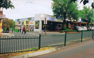 Photograph - Digital image, Frank Solomon, Greensborough: Mural on Vickers Way, 04/06/2010