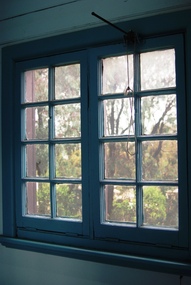 Photograph - Digital image, Dennis Ward, Greensborough Primary School Gr2062 Old Building Windows, 25/06/2015