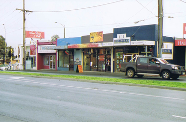 Photograph - Digital image, Frank Solomon, Grimshaw Street Greensborough, 04/06/2010
