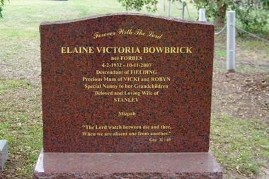 Photograph - Digital image, Marilyn Smith, Grave of Elaine Bowbrick, St Helena Cemetery, 10/11/2007
