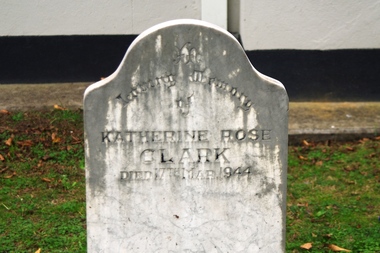Photograph - Digital image, Marilyn Smith, Grave of Katherine Rose Clark, St Helena Cemetery, 17/07/1944