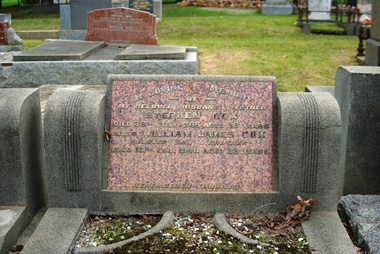 Photograph - Digital image, Marilyn Smith, Grave of Stephen Cox and William James Cox, St Helena Cemetery, 30/07/1946