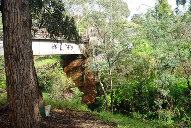 Photograph - Digital image, Marilyn Smith, Railway Road Rail Bridge over Plenty River Briar Hill, 17/09/2014