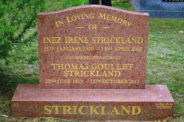 Photograph - Digital image, Marilyn Smith, Grave of Inez and Thomas Strickland, St Helena Cemetery, 13/04/2005