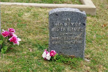 Photograph - Digital image, Marilyn Smith, Grave of Walter Withers, St Helena Cemetery, 13/10/1914