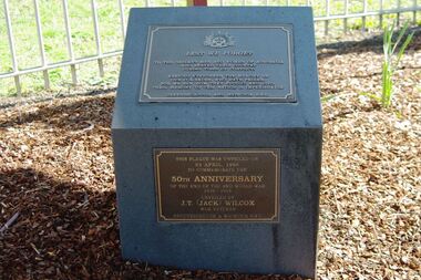 Photograph - Digital image, Marilyn Smith, World War 2 Memorial Block and Plaque commemorating 50th year of the end of the war, 23/04/1995