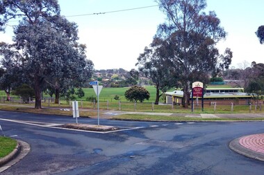 Photograph - Digital image, Marilyn Smith, Elder Street Reserve Greensborough, 22/09/2015