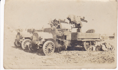 Photograph - Digital image, Charles Marshall et al, Naval guns mounted on trucks, 1917-1918