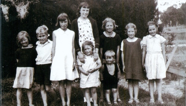 Photograph - Digital image, Uncle Bill's kids, 1935, 1935c
