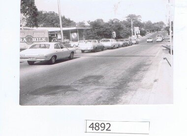 Photograph, Grimshaw Street Greensborough, 1976c