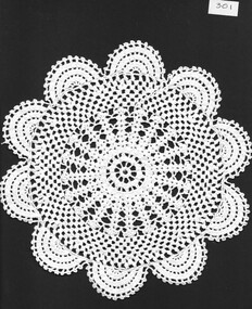 Doilies, Crochet doilie, 1950s