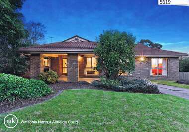 Advertising leaflet, 4 Almeida Court Watsonia North, 18/01/2013