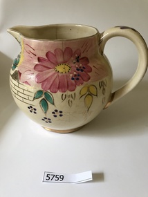 Jug, Sadler, Wall flower Jug, 1940s