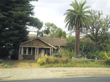 Photograph - Digital Image, Marilyn Smith, 113 Mountainview Road Briar Hill, 2012, 05/02/2012