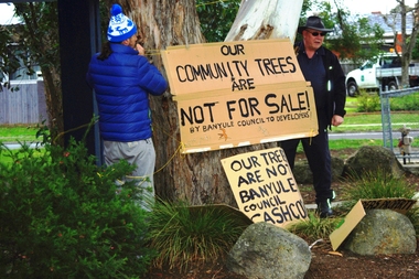 Photograph - Digital Image, Diamond Valley Tree Protest 2019 - signs, 25/07/2019