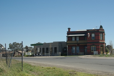 Photograph - Digital Image, Bridge Inn Hotel Mernda 2018, 25/07/2019