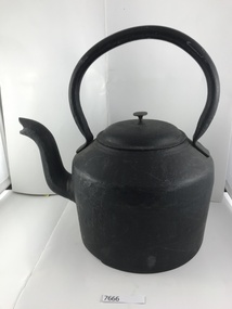 Domestic object - Kettle, T & C Clark & Co. Ltd, 1920c