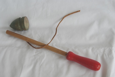 Leisure object - Spinning top, 1900c