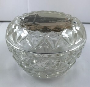 Decorative object - Dish, Jewellery box with Greensborough scene, 1930s