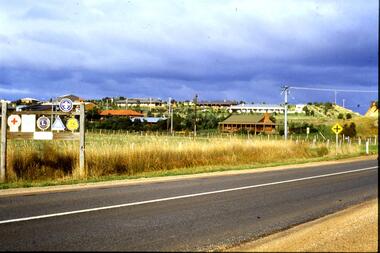 Slide - Photograph, John Ramsdale, Coming into Whittlesea: Slide 96, 2060