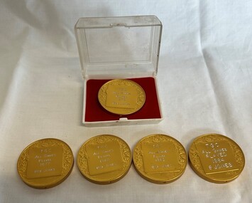Award - Medallion, Thomastown Golf Club, [Thomastown Golf Club] Played all games, Bob Jones, 1977, 1978, 1980, 1982, 1984, 1978-1984