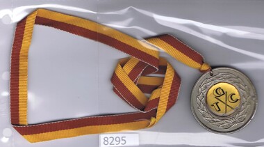 Award - Medallion, Thomastown Golf Club, [Thomastown Golf Club] 1988 Attendance Medal, Robert Jones, 1988