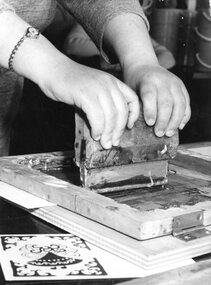 Photograph, Mental Health Department, Printmaking demonstration, Janefield 1968, 1968