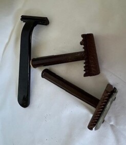 Functional object - Razor, Aramic, Razors x 3, 1930s