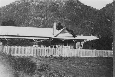 Photograph - B/W, 1920-1930