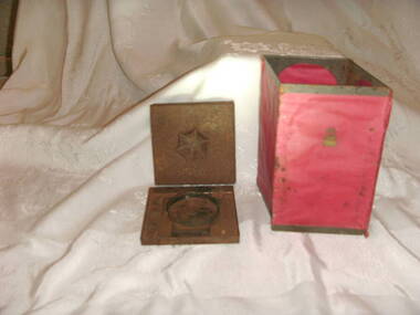 Ruby Lamp, 1900