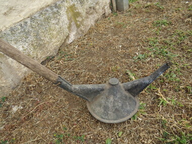 Tussock burner