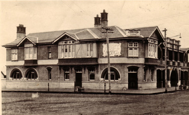 Photograph, Koroit Hotel