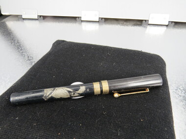 Fountain pen