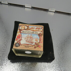 Bicentenary tea tin