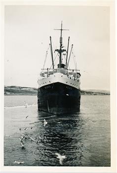 Ship "Moonta" sailing at Port Lincoln