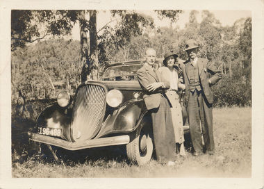 Photograph - Gelatin silver photograph, Henry Hall, Olive, David Hood Duncan, c. 1940