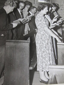 Photograph - Photograph, Black and white, Argus newspaper, At service in St Peter's Mariner Church, 1952