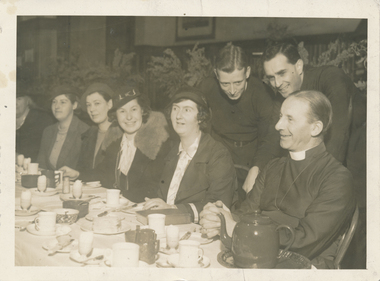 Photograph, Herald, 29 June 1934
