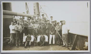 Photograph - Silver gelatin print, 1927