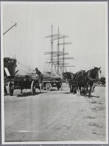 Photograph - Photograph, Black and white, On the south wharf, Skaregrøm in the background