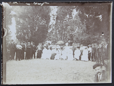 Photograph - Photograph, Sepia, Mr and Mrs Gurney Goldsmith, New Year's Day at the Zoo, 1907, 1 January1907
