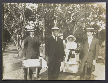 Picnic at the Zoo, Boxing day 1905
