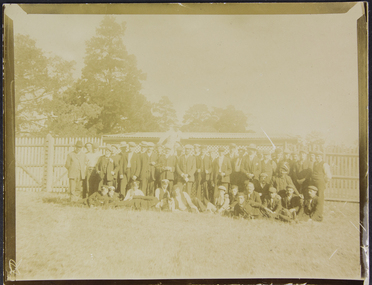 Photograph, Anne Treverton Goldsmith (nee Lobb), At the Zoo, Jan. 1sr 1908, A Group, 1 January 1908