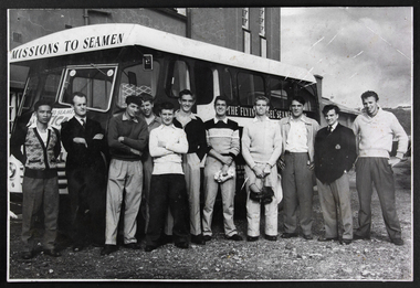 Photograph, Group of seamen in front of a Mission to Seamen shuttle bus, c. 1958